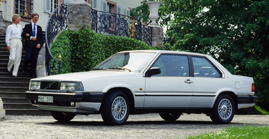 Volvo780 3 in Luxus-Coupé Volvo 780 feiert 25-jähriges Jubiläum