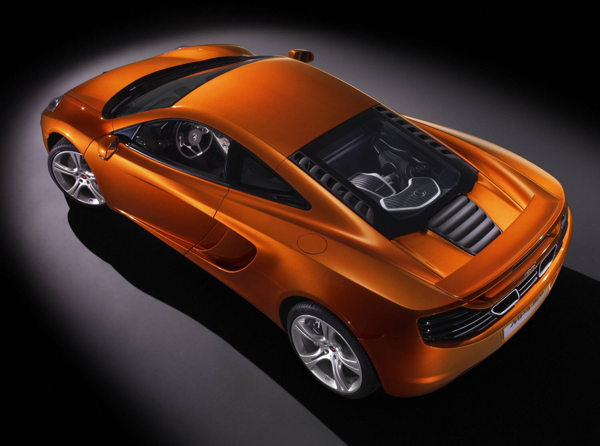 2010120053 0003 in MP4-12C: McLaren will den Hochleistungssportwagen für die Straße bauen