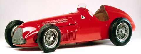 2010130013 0001 in Techno Classica: Alfa Romeo zeigt Raritäten