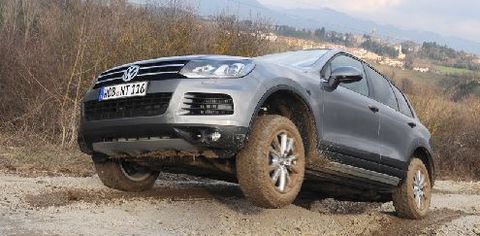 2590 1 in Video: VW Touareg
