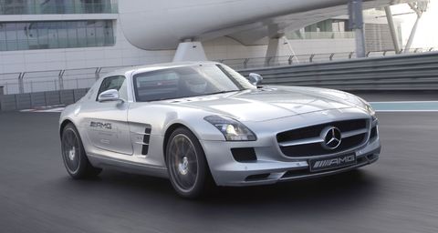 Sls Amg in Mercedes SLS AMG und E-Klasse Cabriolet am Start
