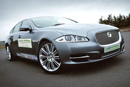 Jaguar XJ Limo Green Hybrid 1 in Jaguar XJ Limo-Green Hybrid: Erfrischend sauber in die Zukunft
