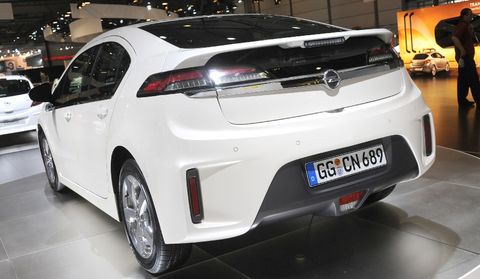 Ampera2 in Opel Ampera mit erstem Deutschland-Auftritt