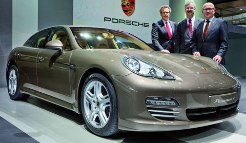 Panamera in Weltpremiere des Porsche Panamera 4