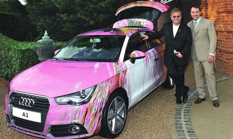 Elton-john-a1 in Audi A1 von Damien Hirst für 420.000,- Euro
