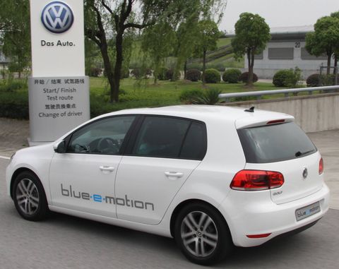 Golf4 in Der Golf braucht jetzt Saft