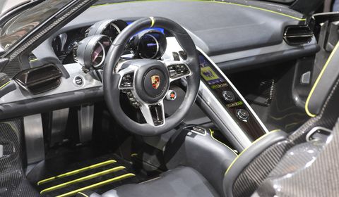 Porsche-918-3 in Porsche 918 Spyder geht in Serie