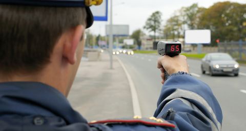 Radarkontrolle in Euro-Länder kassieren 52 Millionen an KFZ-Bußgeldern