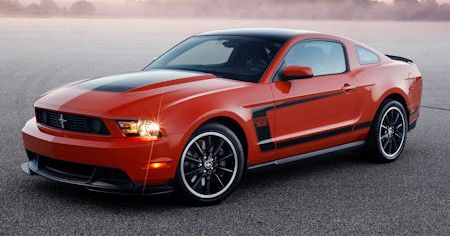 Ford Mustang Boss 302 2 in 