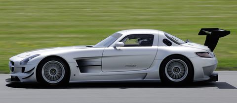 Sls-amg-gt3-5 in Mercedes SLS AMG GT3 ist ab sofort zu haben