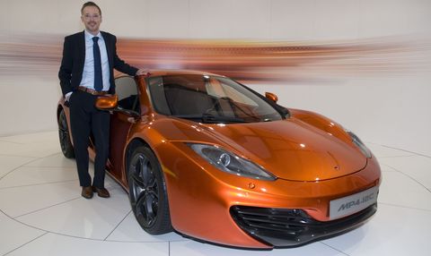 Kai-rodovsky in McLaren Hamburg: Kai Rodovsky präsentiert den MP4-12C