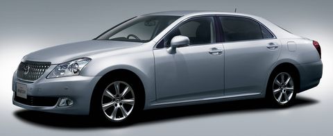 Lexus-ls400 in Creme21: Toyota Crown und Lexus LS 400 auf Tour