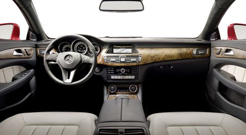 Mb-cls-3 in Ab Neujahr rollt der Mercedes-Benz CLS heran