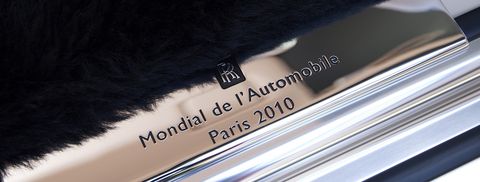 Rolls-royce-einstiegsleisten in Rolls-Royce veredelt jetzt ab Werk