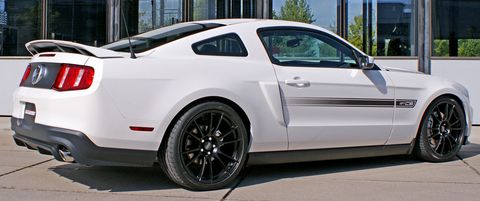 Ford-mustang-2 in GeigerCars: Ford Mustang 2011 mit Kompressor-Power  
