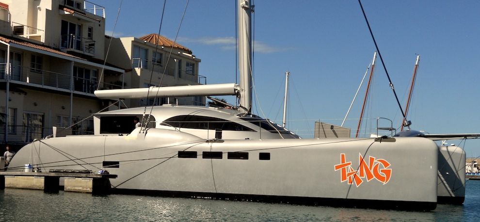 Tang-yacht in Elektroyacht: Luxus-Katamaran mit Energiespeicher