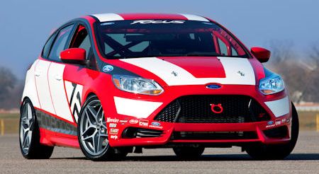 Ford Focus Race Car Concept 2 in 