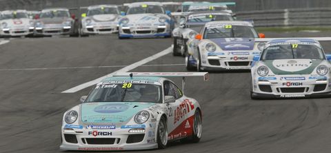 Porsche-911-GT3-Cup-1 in Das größte Porsche-Rennen der Welt 