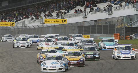 Porsche-911-GT3-Cup-3 in Das größte Porsche-Rennen der Welt