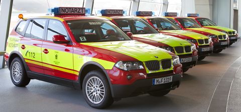 Bmw-x3-notarzt in BMW X3 als Notarztwagen in München