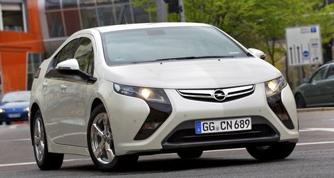 Opel-ampera in Elektroauto Opel Ampera: Reservierung möglich