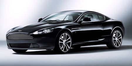 Aston Martin DB9 Carbon Black 2 in Aston Martin DB9 Carbon Black / Quantum Silver: Sportlich akzentuierte Eleganz