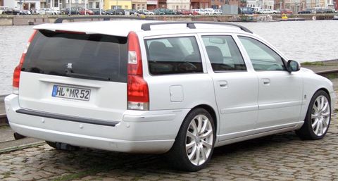 MR-D5-EVO3-10 in Oldie but Goldie – Volvo V70 D5 von MR Sweden