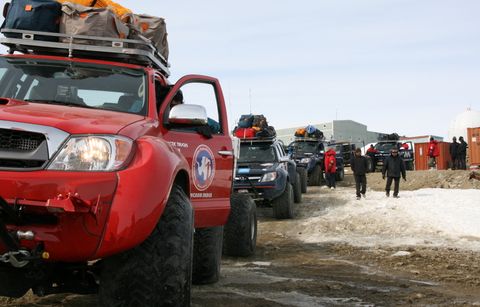 Toyota-hilux-artic-trucks-5 in Toyota Hilux: Auf Antarktis-Expedition
