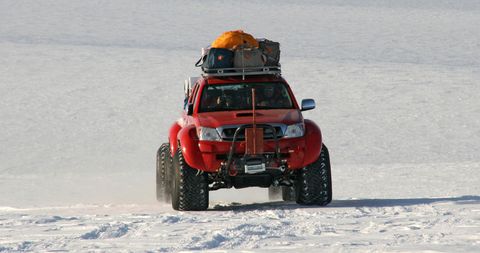 Toyota-hilux-artic-trucks-6 in Toyota Hilux: Auf Antarktis-Expedition