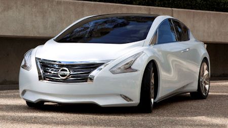 Nissan Ellure Concept 2 in Nissan Ellure Concept: Mutiges Design für die Limousine der Zukunft