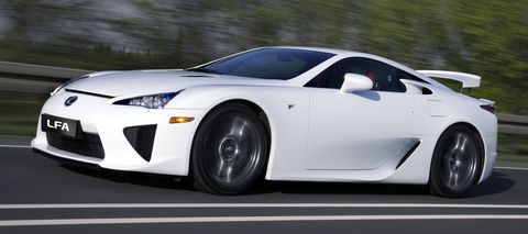 Lexus-lfa2 in Lexus LFA rollt auf Bridgestone Potenza S001