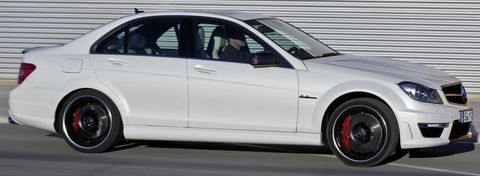 Mercedes-amg-c-63-2 in Mercedes-Benz C 63 AMG kommt mit frischer Technik