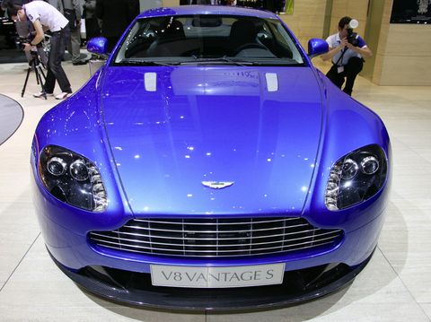 Aston-martin-v8-vantage-s-1 in Aston Martin zeigt den V8 Vantage S