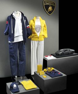 Lamborghini-collezione in Berlin: Lamborghini mit Fashion Flagship Store am Kudamm