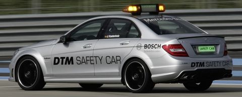 Mercedes-c-63-mag-safety-car-5 in DTM: Mercedes-Benz C 63 AMG macht Job als Safety Car