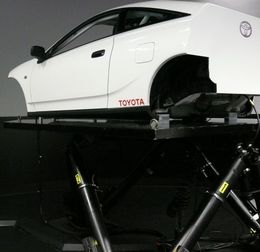 Toyota Fahrsimulator TMG in Toyota: Nordschleife und Le Mans auf dem Fahrsimulator