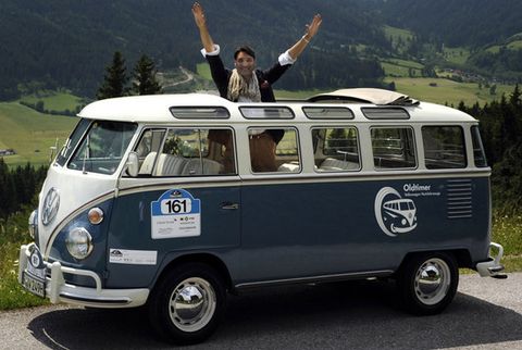 Mousse-t-vw-samba-4 in Mousse T. tanzt Samba bei der Kitzbüheler Alpenrallye