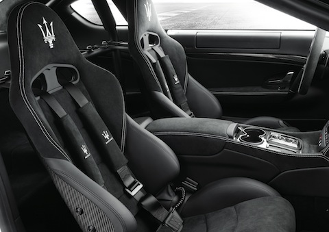 GranTurismoMCStradale Interieur in Maserati Gran Turismo MC Stradale setzt auf Alcantara