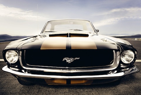Mustang in Jägermeister vermietet Autolegenden