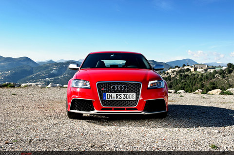 2011-audi-rs3-103-Bearbeite in Impressionen: Audi RS3 Sportback