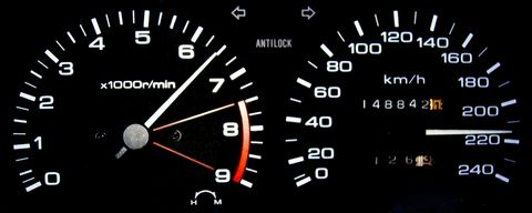 Drehzahl in Mehr PS für neue Autos