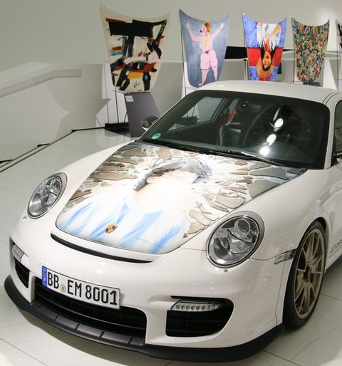 Porsche-911-GT2-RS-von-Daniela-Boo in Porsche GT2-Fronthauben als Kunstobjekte