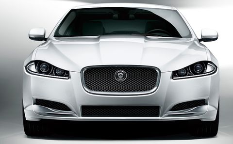 Jaguar-xf-2012-2 in Jaguar XF: Gelungenes Facelift, Downsizing im Motorraum