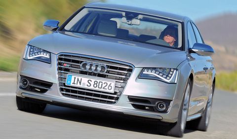 Audi-S8-1 in Audi S8: Luxus-Downsizing