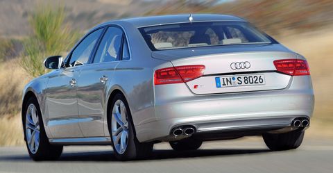 Audi-S8-4 in Audi S8: Luxus-Downsizing