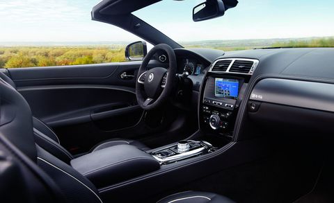 Jaguar-XKR-S-Cabriolet-4 in XKR-S: Das stärkste je gebaute Jaguar-Cabrio