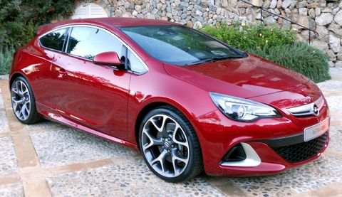 Opel-Astra-GTC-OPC-1 in Speerspitze: Opel Astra GTC OPC