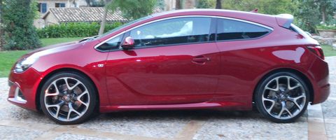 Opel-Astra-GTC-OPC-2 in Speerspitze: Opel Astra GTC OPC