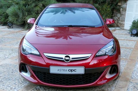 Opel-Astra-GTC-OPC-4 in Speerspitze: Opel Astra GTC OPC