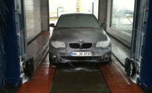 120d-waschanalge-300x184 in BMW 120d (E87)